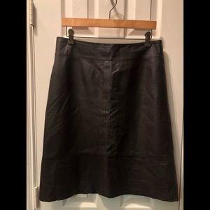 Banana Republic Brown Leather Skirt, Size 10 Tall, Excellent preowned condition